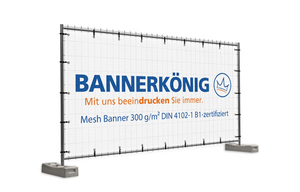 Mit Wunschmotiv bedrucktes Bauzaunbanner aus winddurchlässigem Mesh nach DIN 4102-1 in der Größe 340 x 173 cm